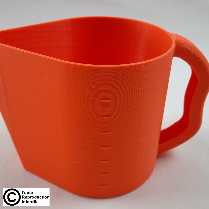 Tasse pouring à compartiment unique, idéale pour les  techniques de coulée acrylique split cup, swirl cup, dirty pour, flip cup ou kiss pour avec 2 tasses. 